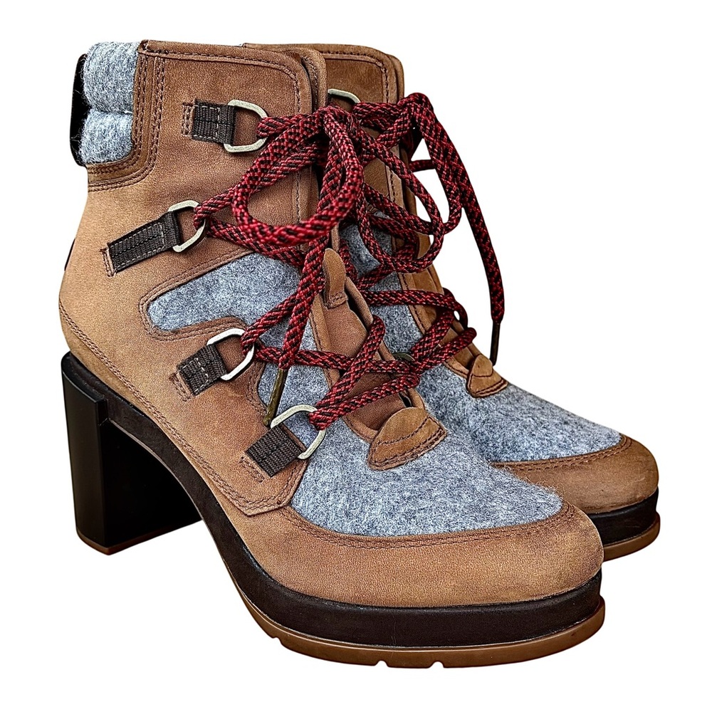 SOREL “Blake” Velvet Tan Lace Up Booties